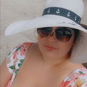 Meet your Posher, Teresa